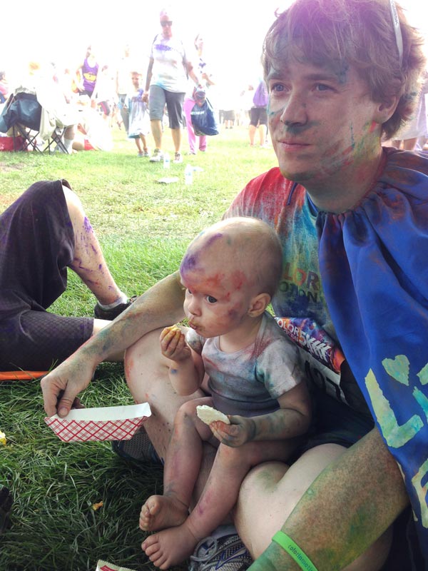 Color-In-Motion-Chicago-2014-DaddysGrounded-Baby-Eating